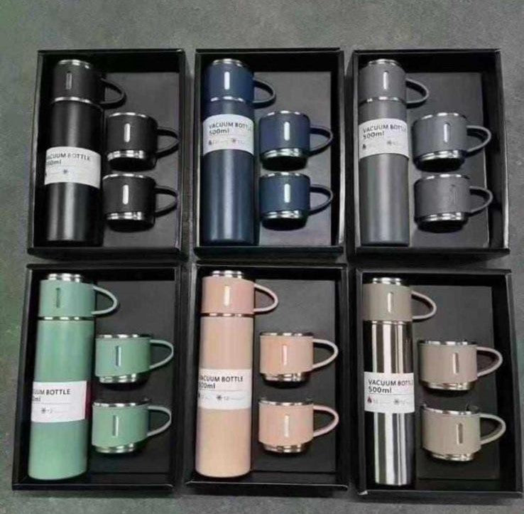 Vaccum Flaks Bottle With 3 Pc Cup